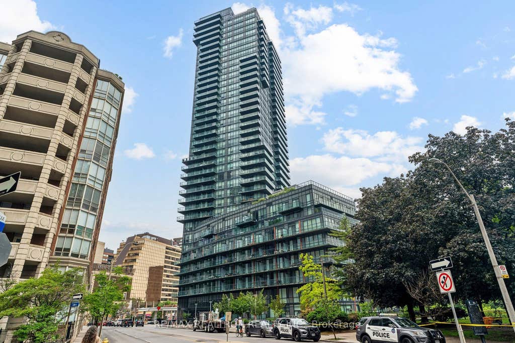 Photo of 825 Church Street #3102, Toronto, ON M4W 3Z4 (MLS # C13557122)