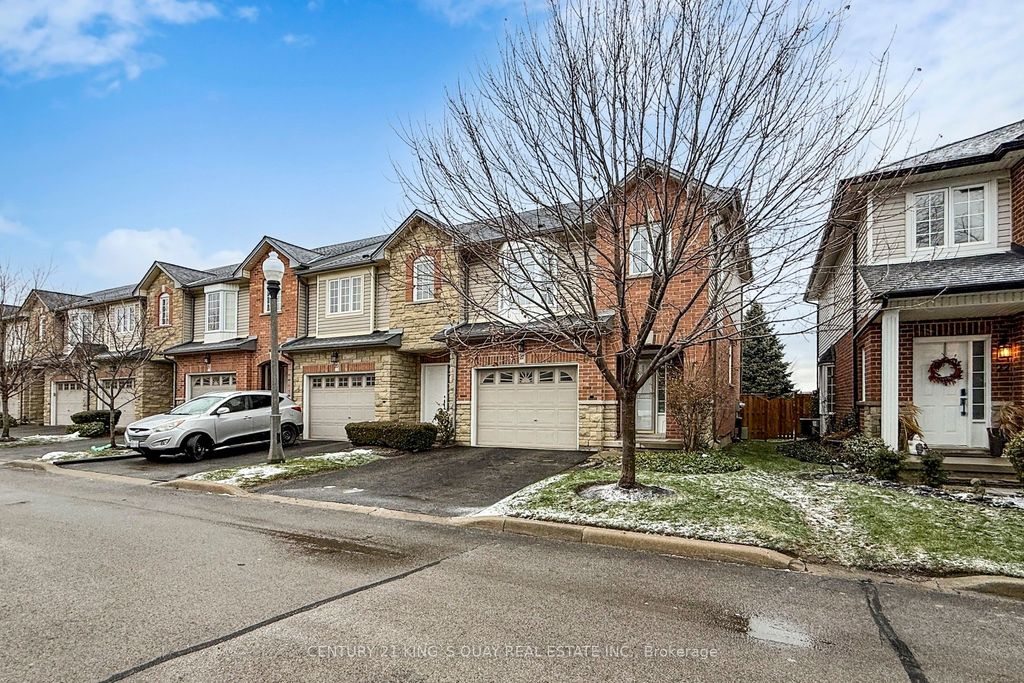 Photo of 232 Stonehenge Drive #21, Hamilton, ON L9K 1R5 (MLS # X12744518)