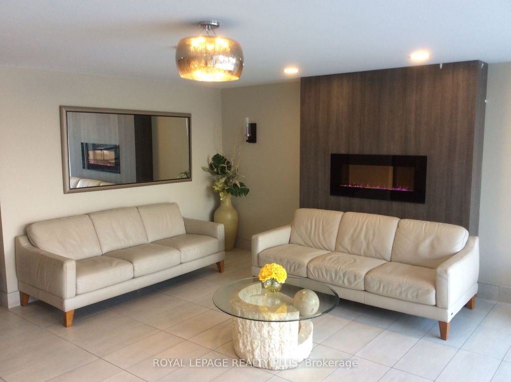 Photo of 1100 Caven Street #207, Mississauga, ON L5G 4N3 (MLS # W12815072)