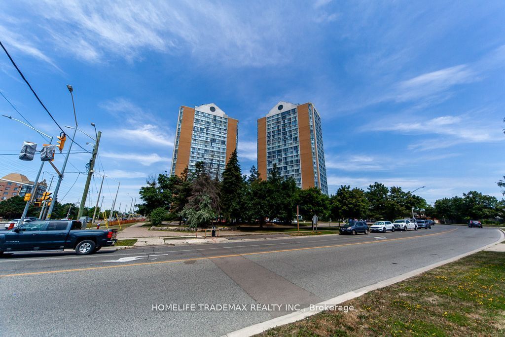 Photo of 35 Trailwood Drive #2117, Mississauga, ON L4Z 3L6 (MLS # W12614222)