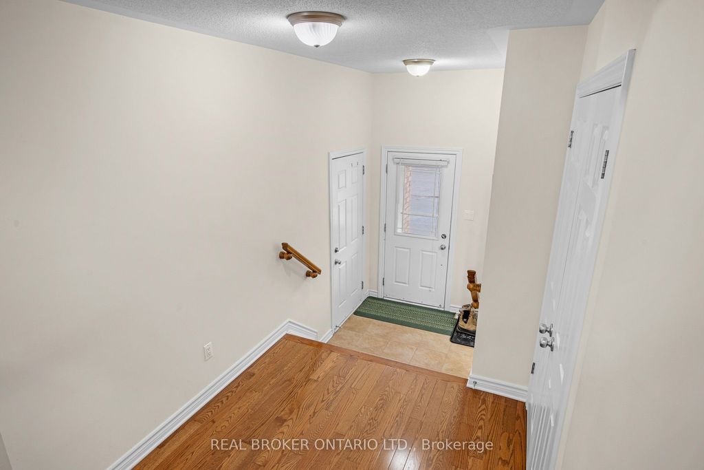 Photo of 716 Whaley Ridge, Orleans - Cumberland and Area, ON K4A 0P7 (MLS # X12954542)