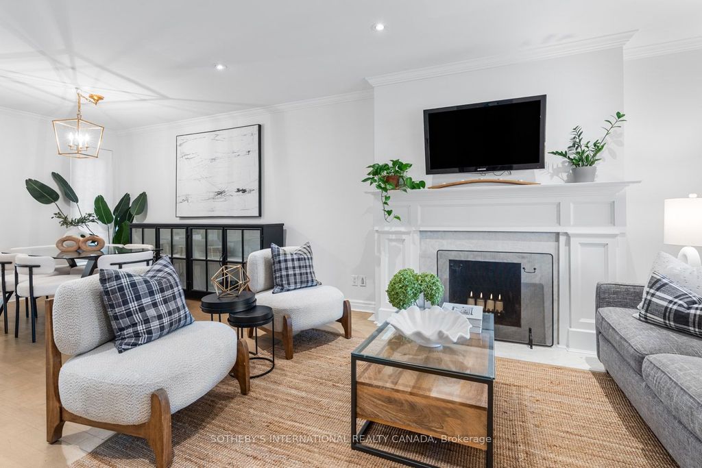 Photo of 251 Bowood Avenue, Toronto, ON M4N 1Y7 (MLS # C12452008)