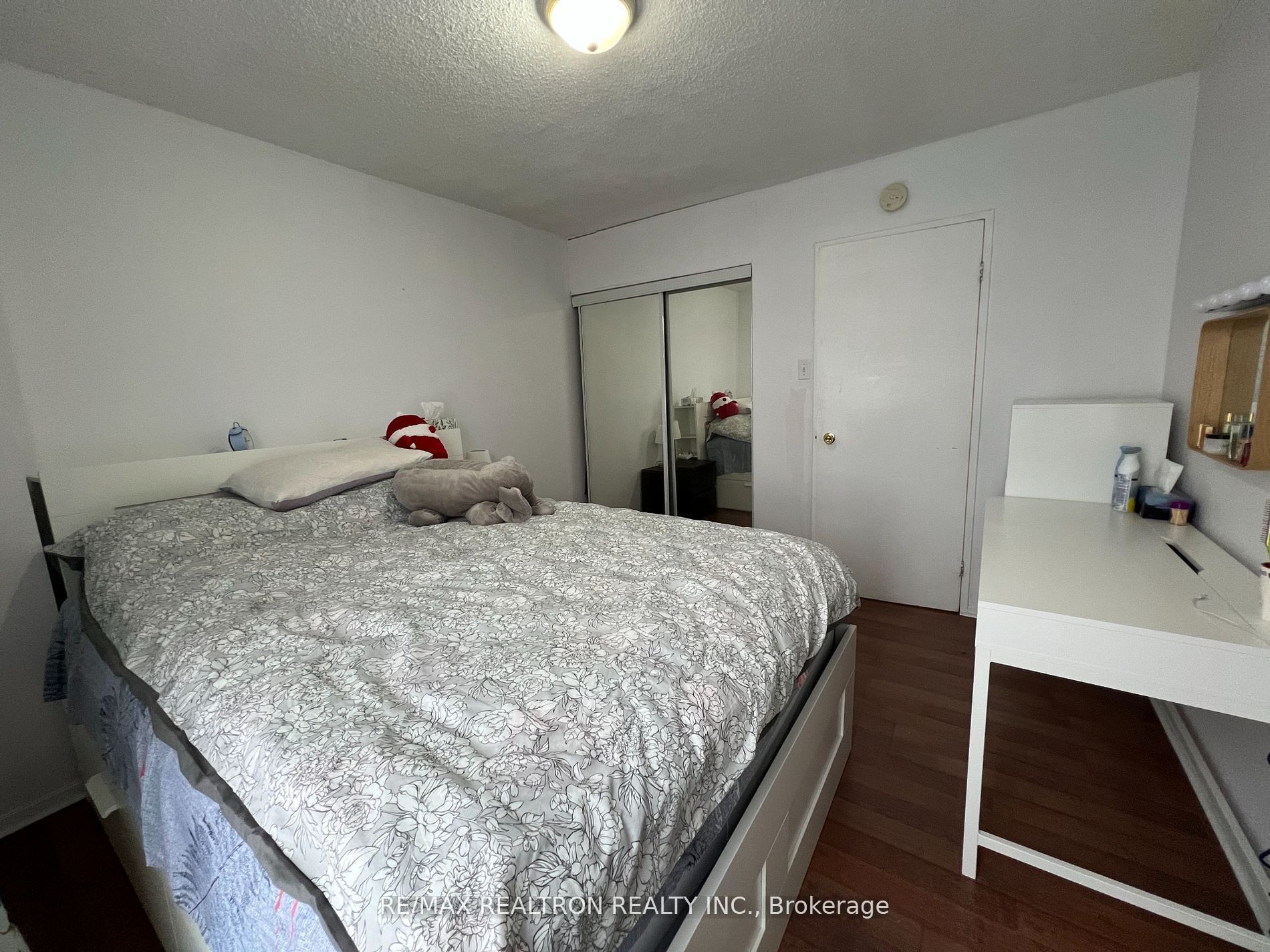 4645 Jane Street 637