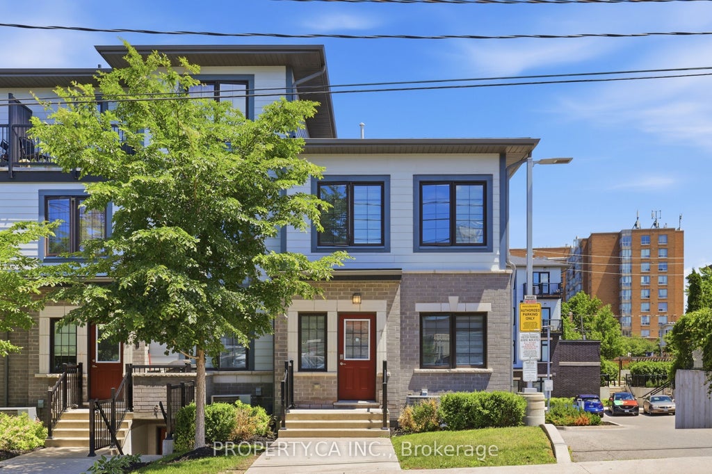 Photo of 7 Forbes Avenue, Toronto, ON M6M 0B5 (MLS # W13483342)