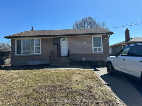 7384 HEXIMER Avenue Niagara Falls ON L2G 4T4