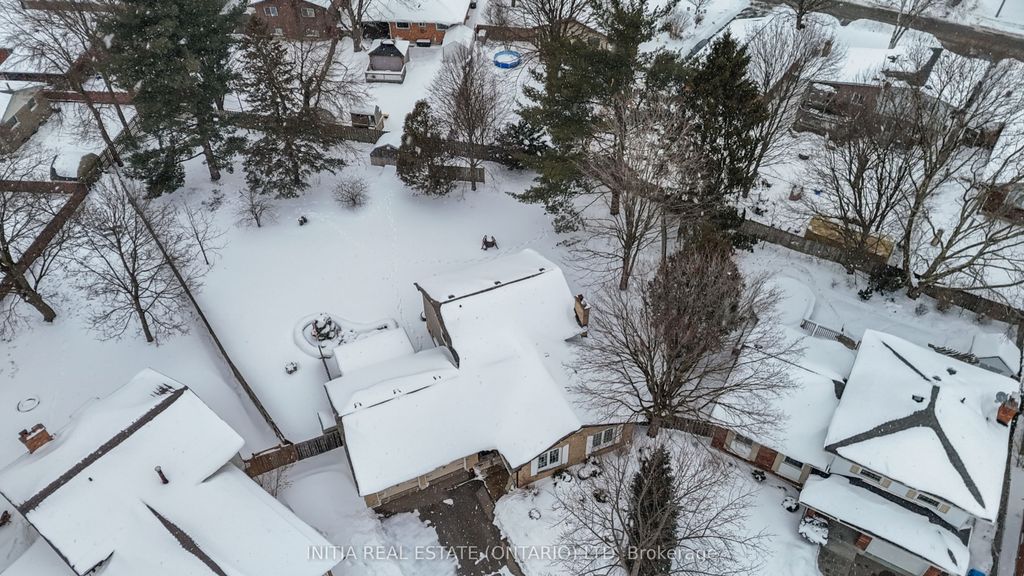 Photo of 30 Stoney Court, Tillsonburg, ON N4G 4R7 (MLS # X12767874)