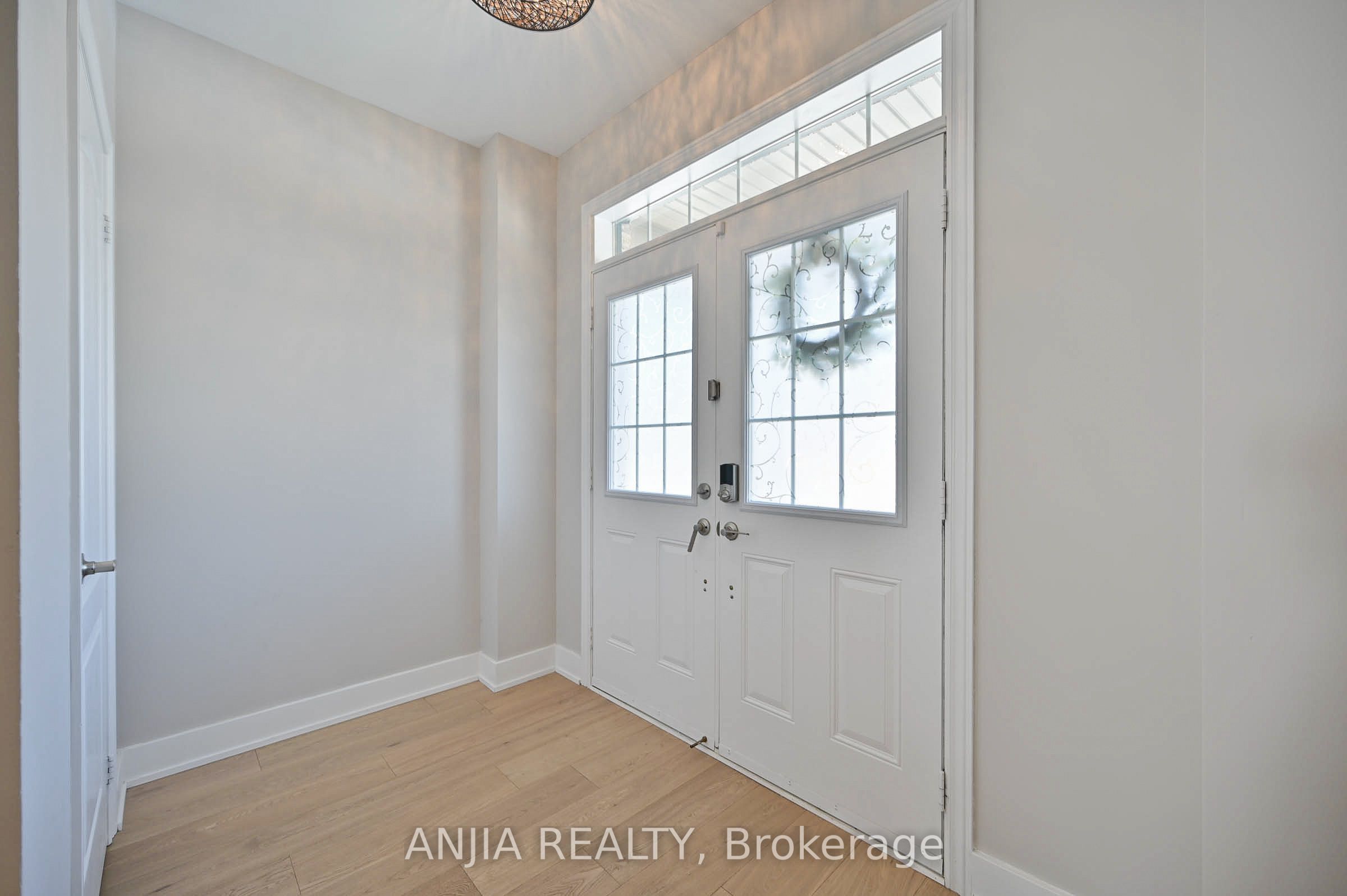 73 Shady Oaks Avenue