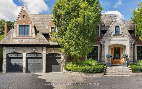 76 Arjay Crescent Toronto ON M2L 1C7