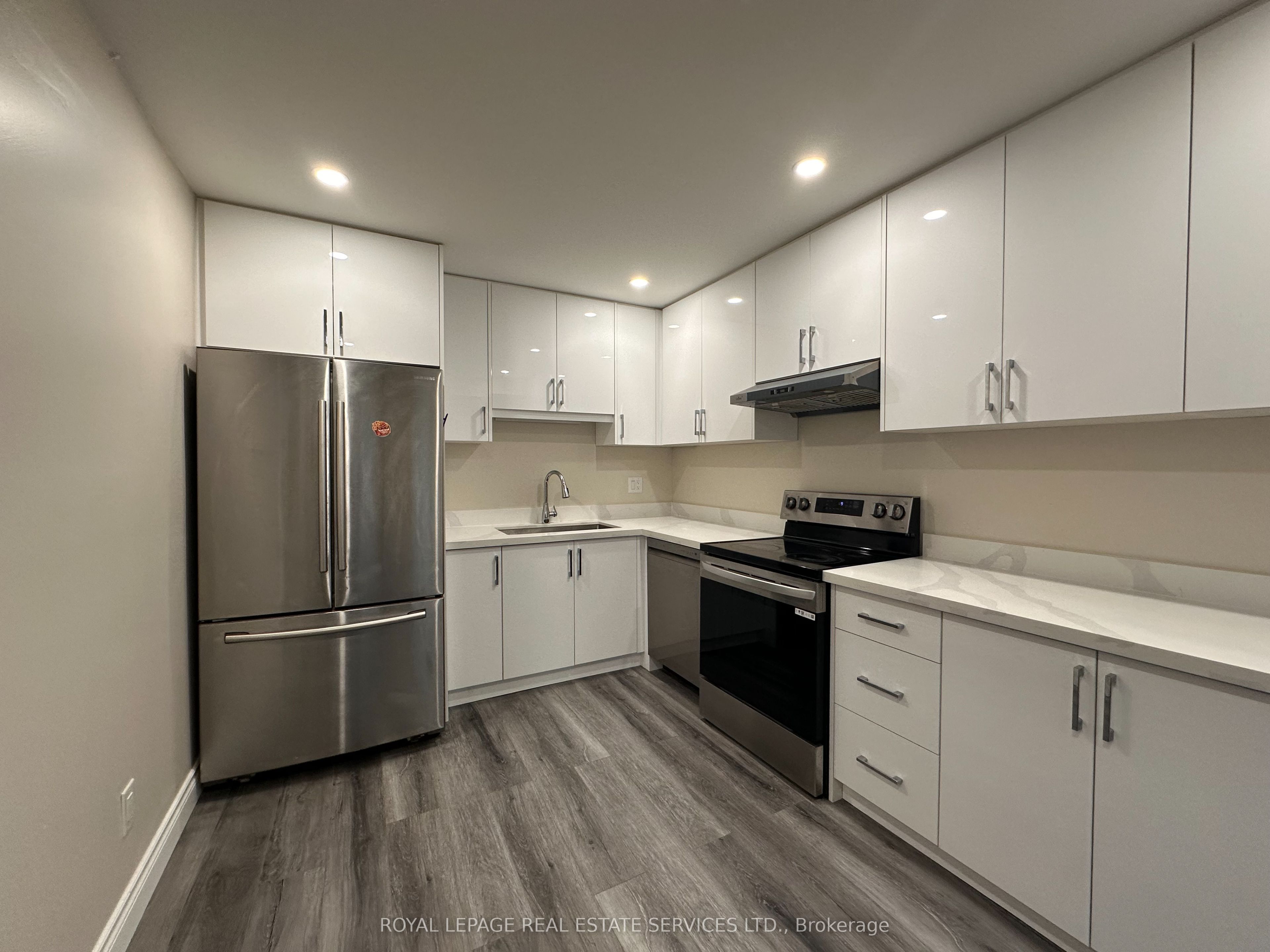 2079 The Collegeway 1 N/A