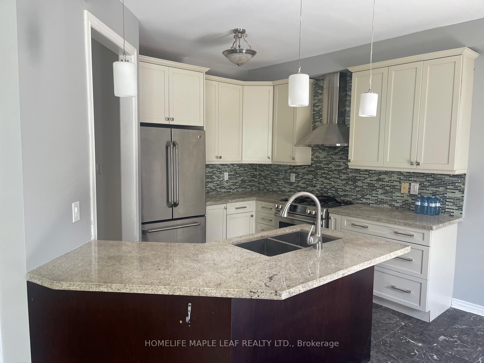 51 Redfinch Crescent