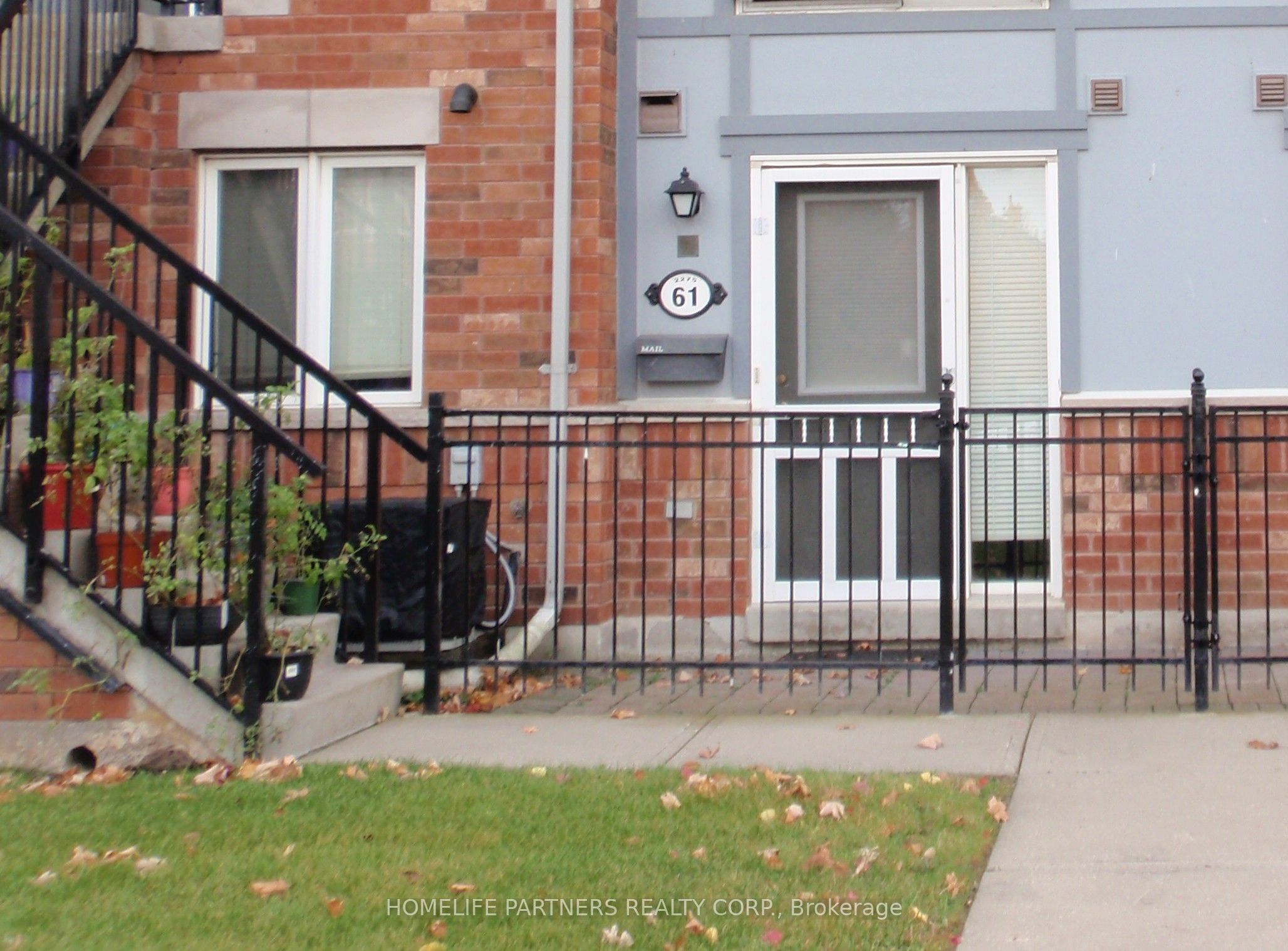 Photo 1 of 22 — 2275 Bur Oak Avenue 61, Markham, ON L6E 0B8