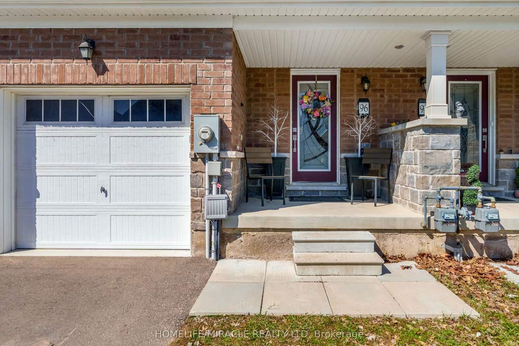 Photo of 96 Esther Crescent S, Thorold, ON L3B 0G3 (MLS # X13712194)