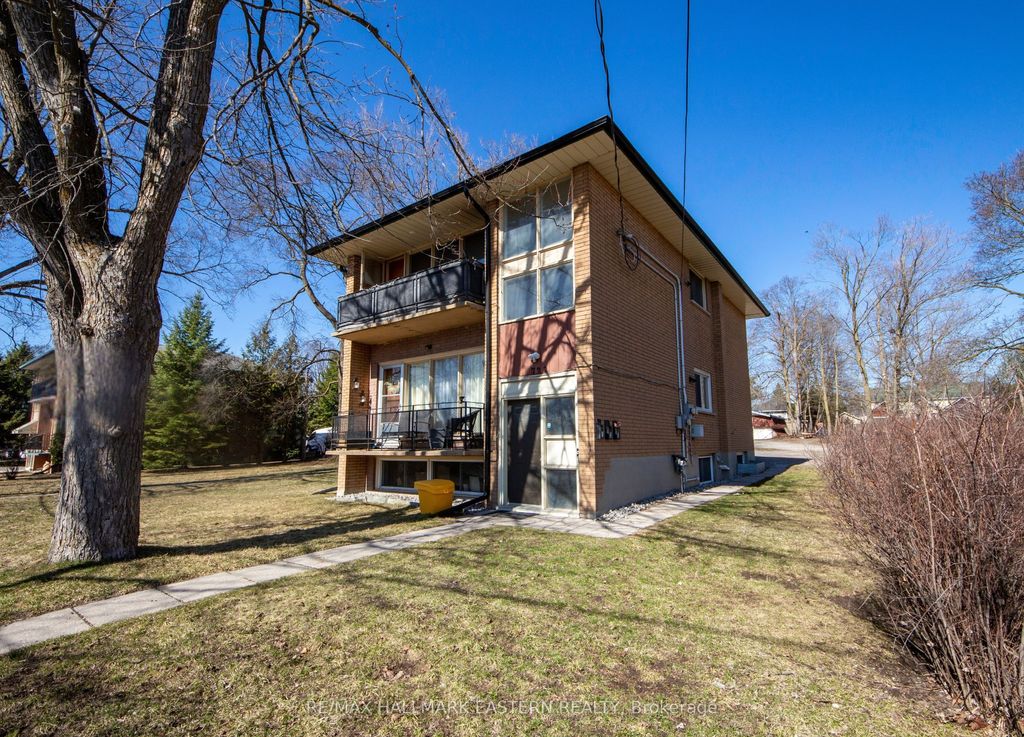Photo of 722 Chemong Road, Peterborough, ON K9H 5Y9 (MLS # X12828300)