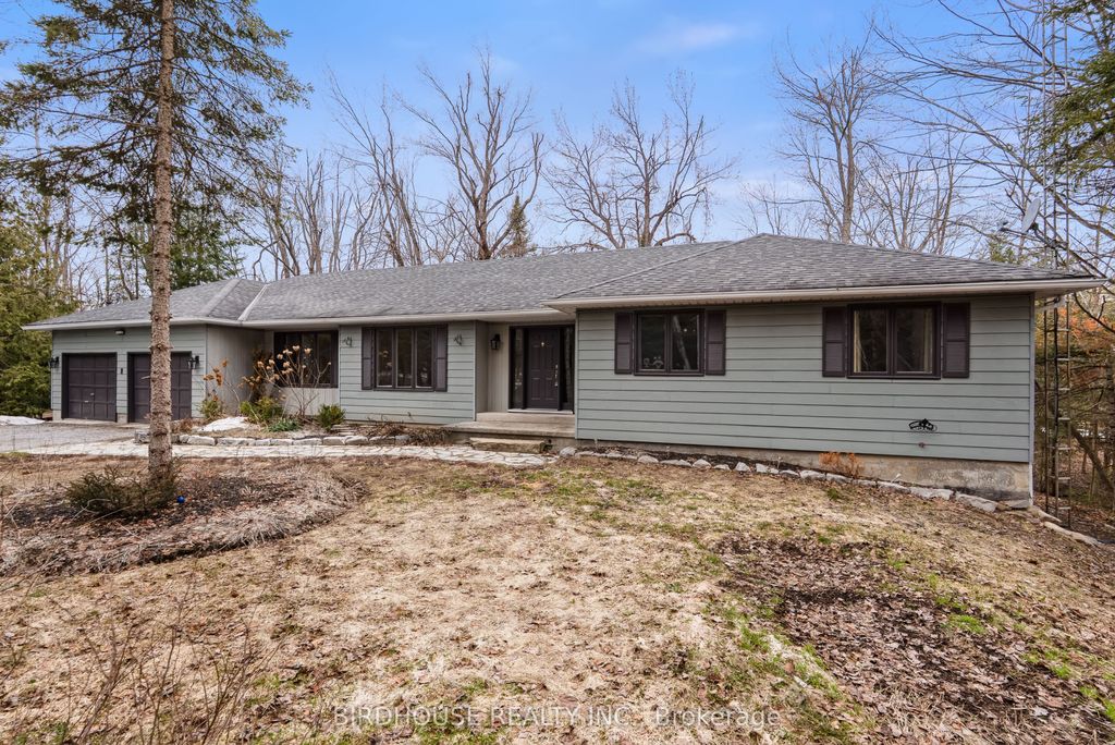 Photo of 102 Edwina Drive, Trent Lakes, ON K0M 1A0 (MLS # X12986720)
