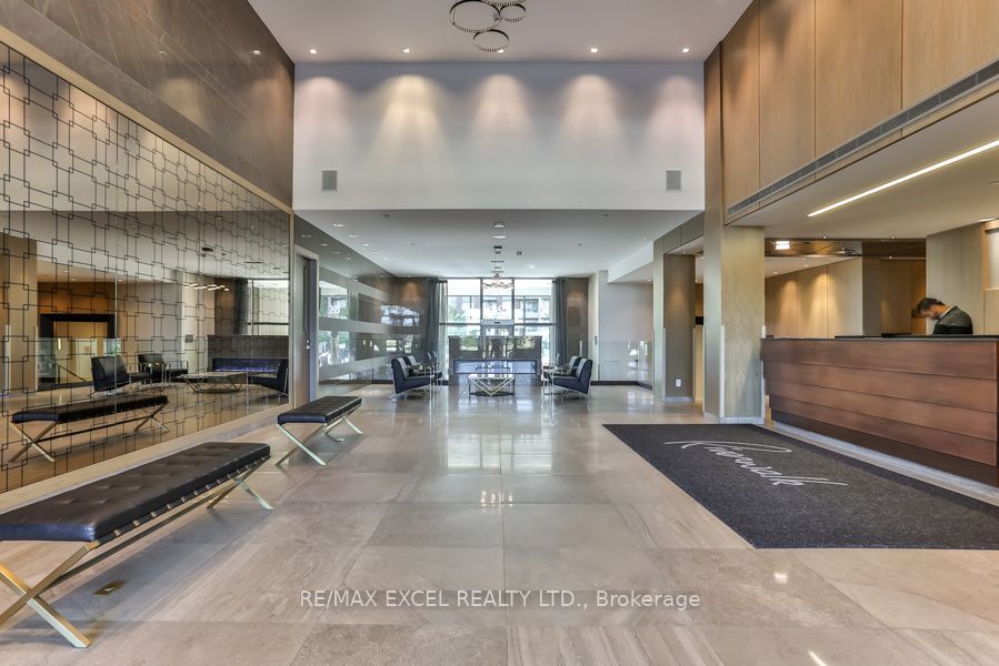 18 Uptown Drive 225