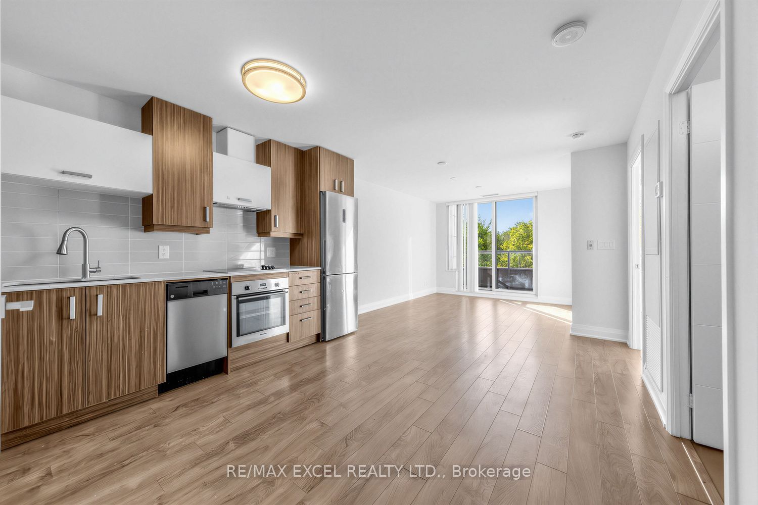 18 Uptown Drive 225