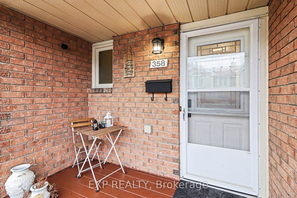Photo of 358 VALADE Crescent, Orleans - Cumberland and Area, ON K4A 2V7 (MLS # X12988864)