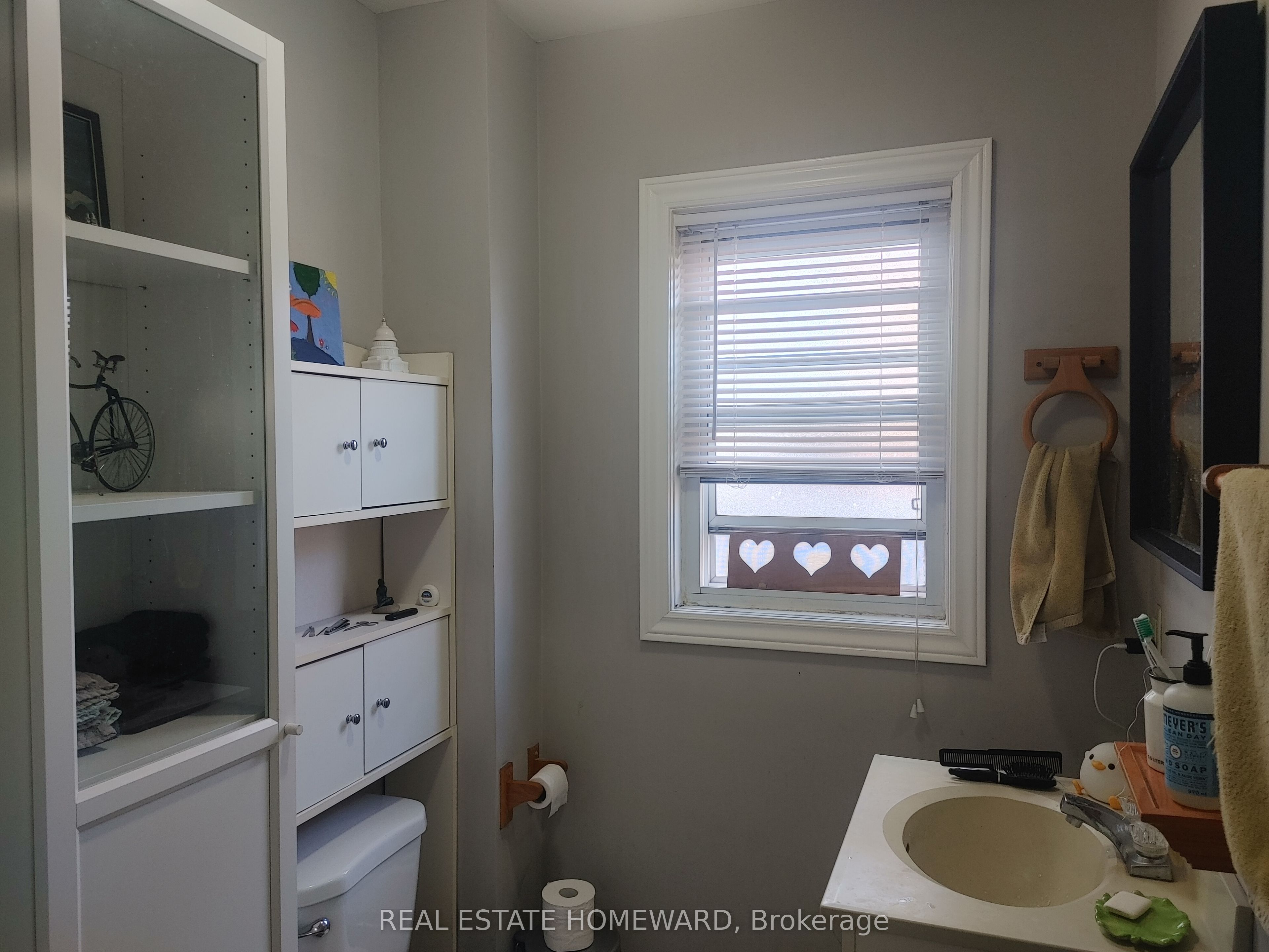 1191 Woodbine Avenue