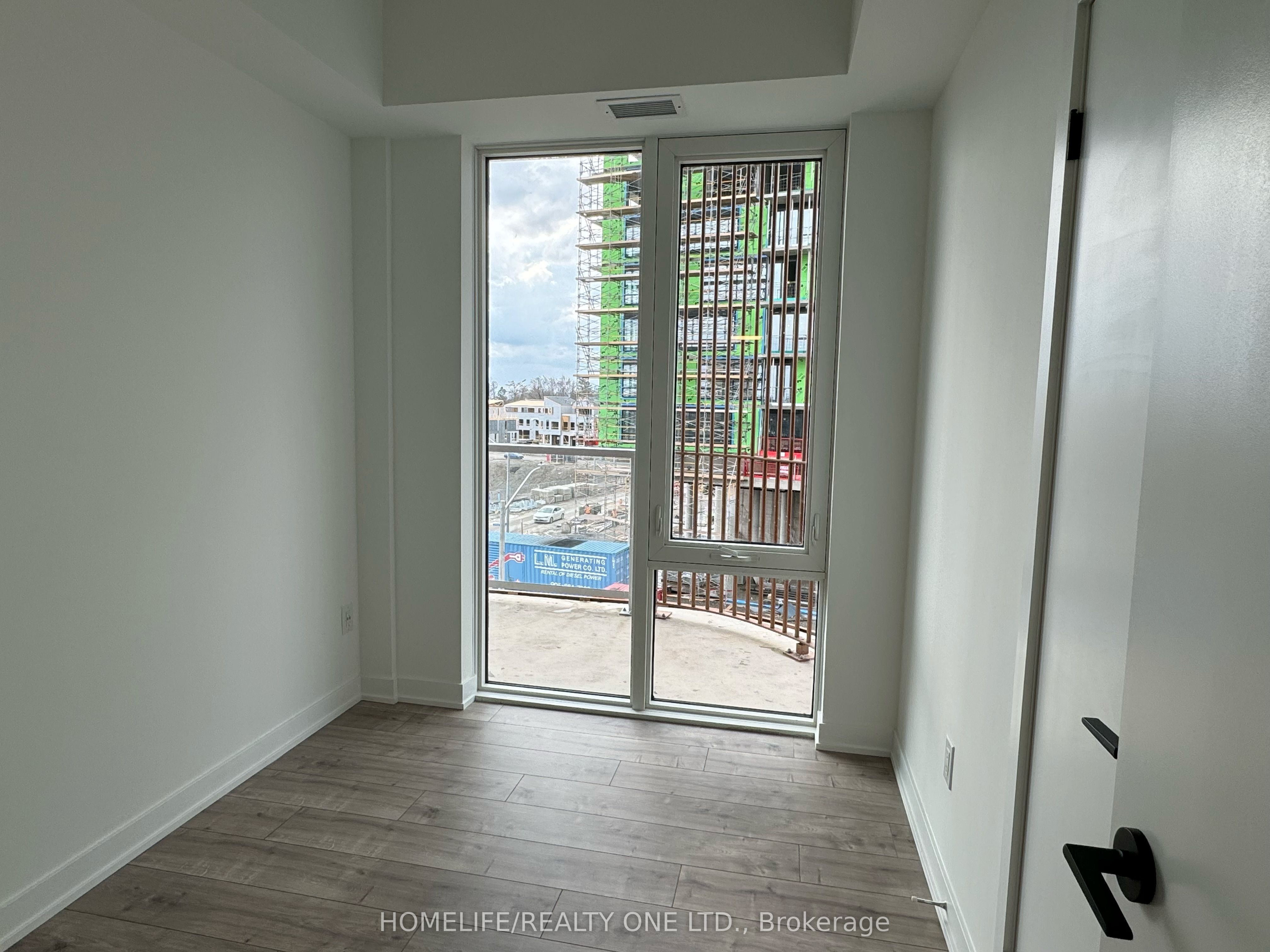 220 Missinnihe Way 421