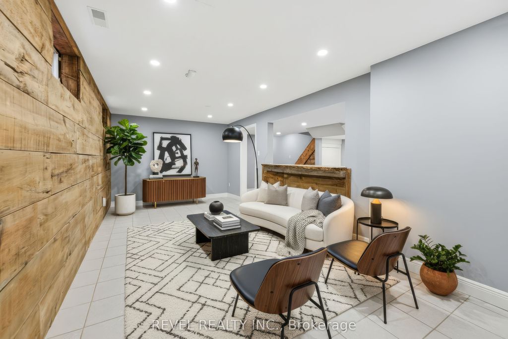 Photo of 34 Haskins Court, Hamilton, ON L8K 6R1 (MLS # X12785826)