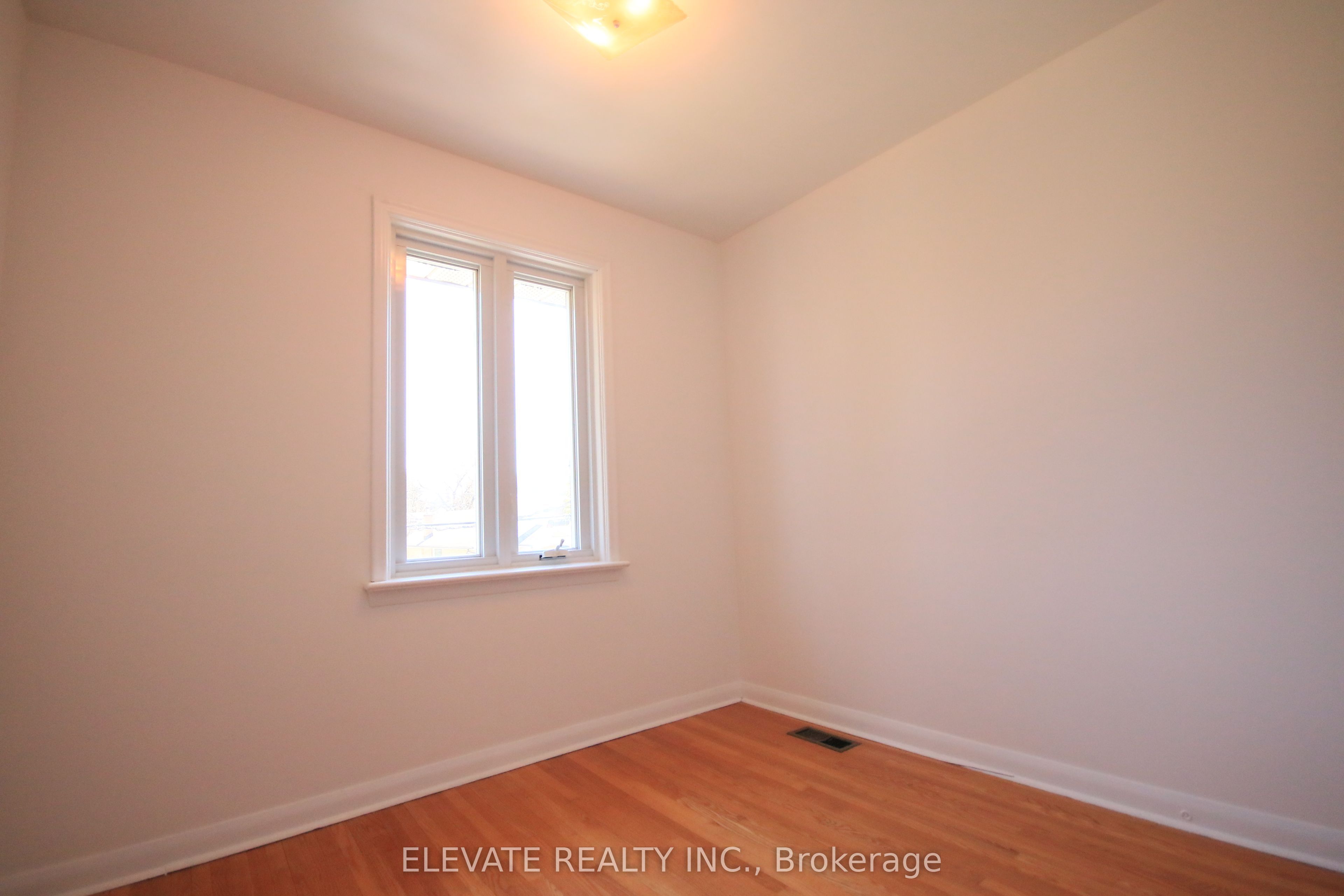 28 Eastbourne Crescent Upper