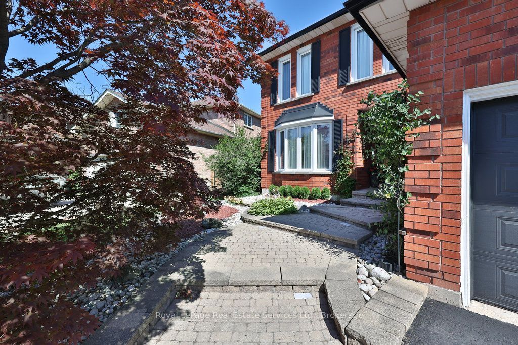 1217 Rosethorne Road