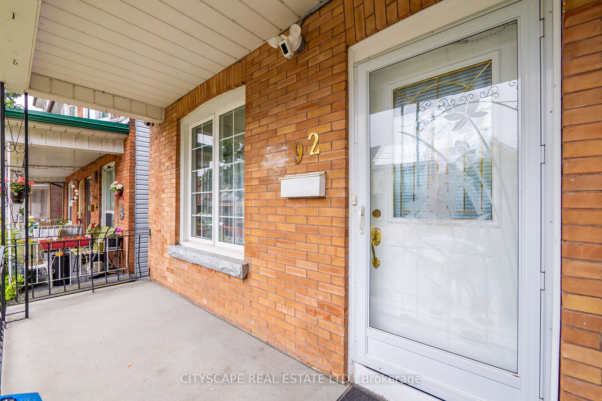 92 Bellwoods Avenue