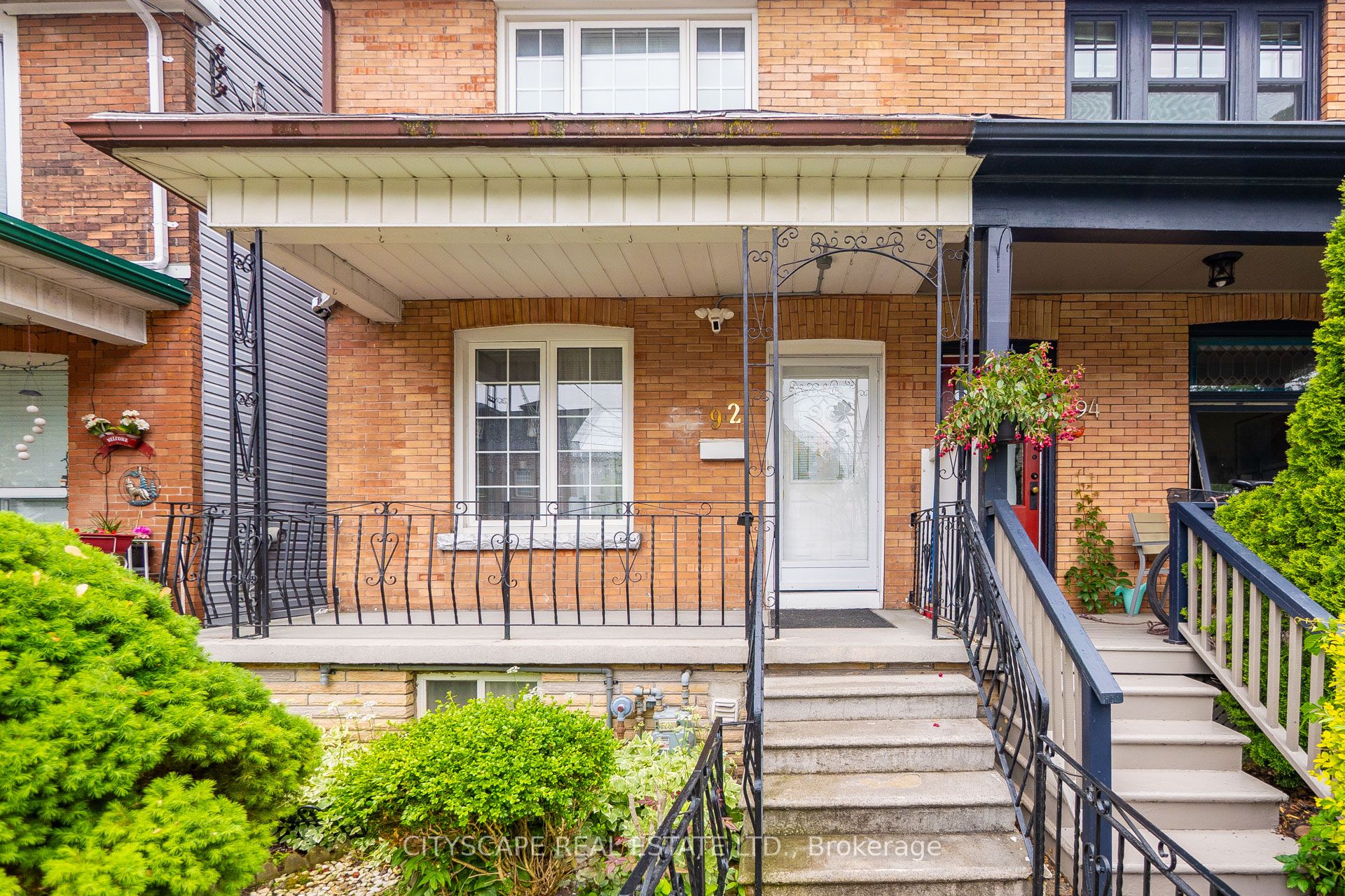 92 Bellwoods Avenue