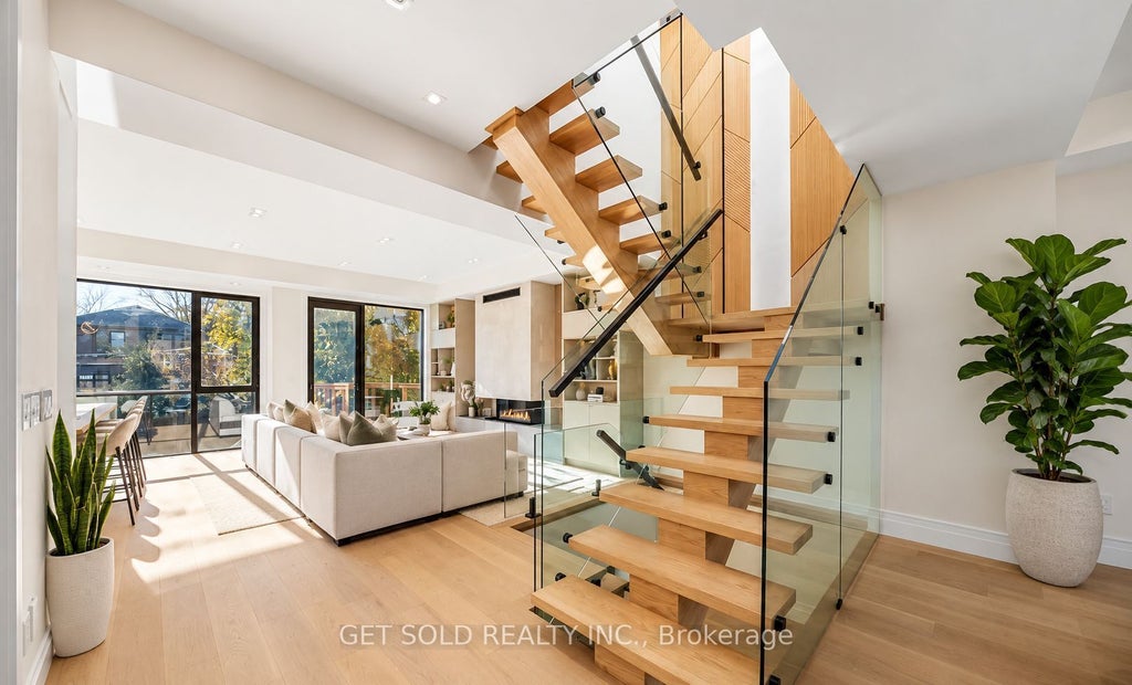 Photo of 551 Broadway Avenue, Toronto, ON M4G 2S2 (MLS # C14089238)