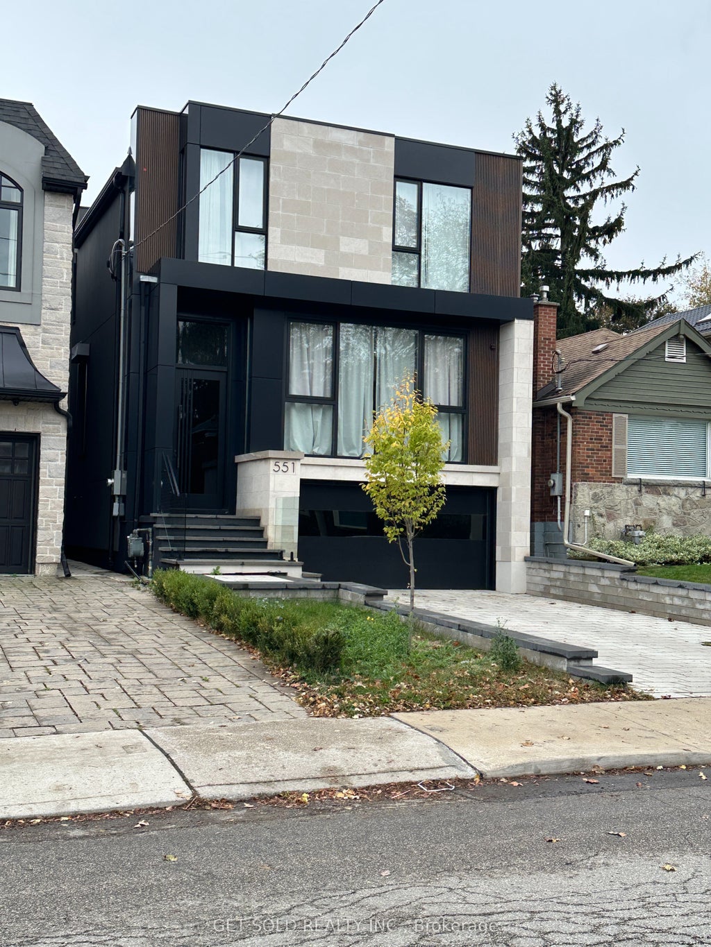 Photo of 551 Broadway Avenue, Toronto, ON M4G 2S2 (MLS # C14089238)