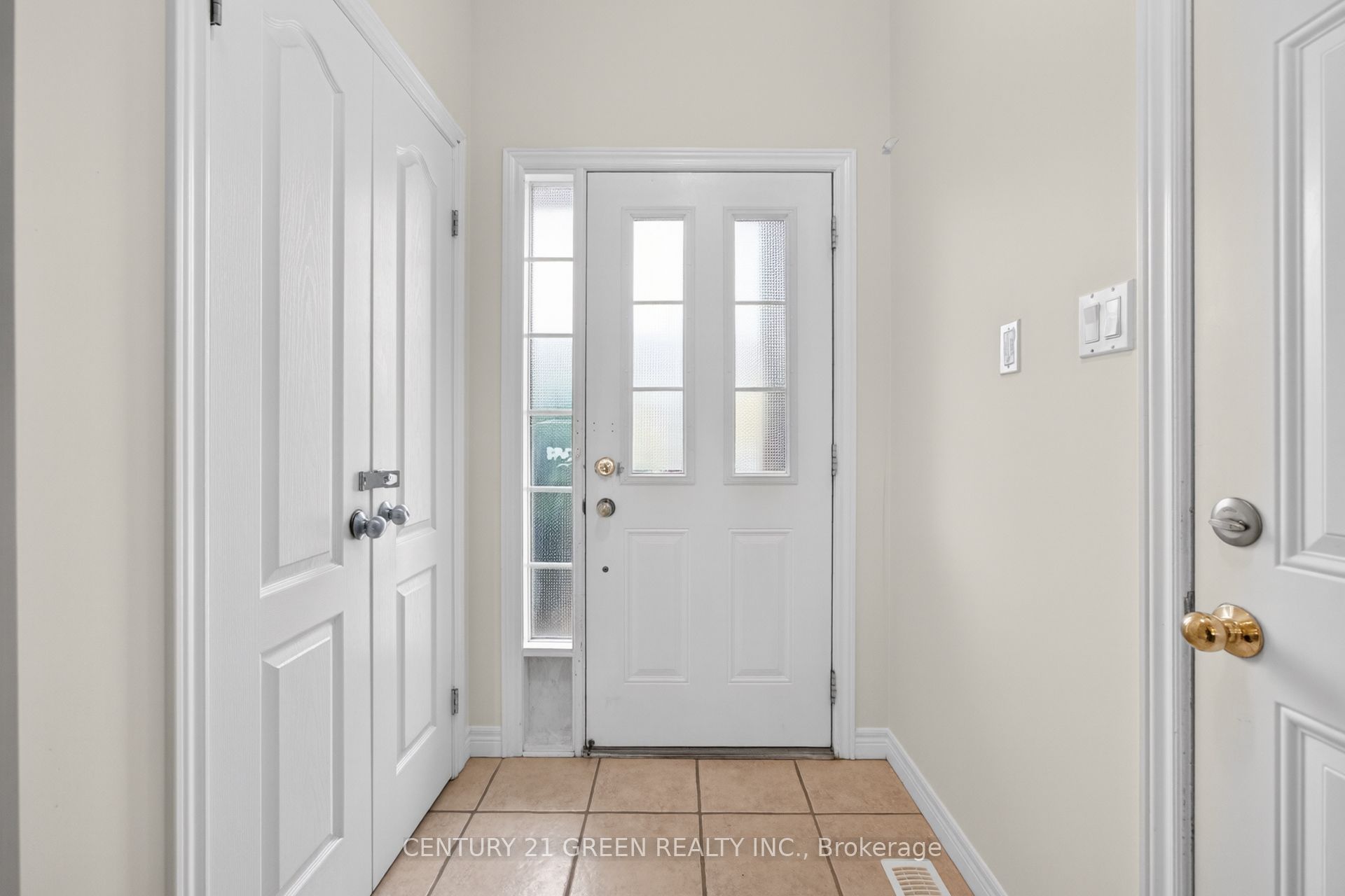 18 Palacebeach Trail