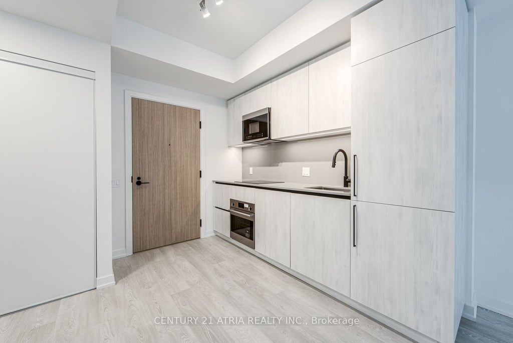 Photo of 35 Parliament Street #816, Toronto, ON M5A 0Z5 (MLS # C13517460)