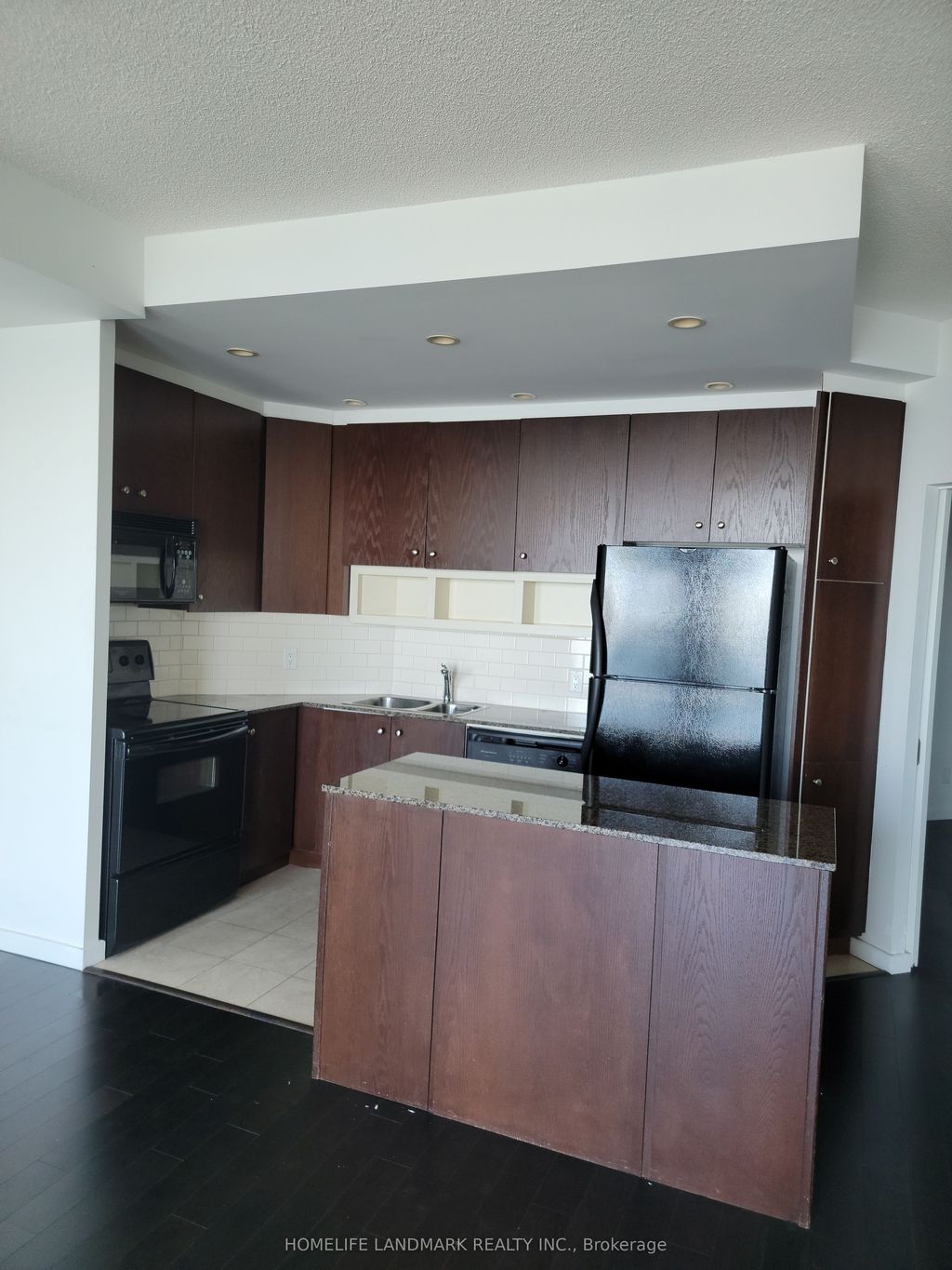 Photo of 208 Queens Quay W #2110, Toronto, ON M5J 2Y5 (MLS # C12898260)