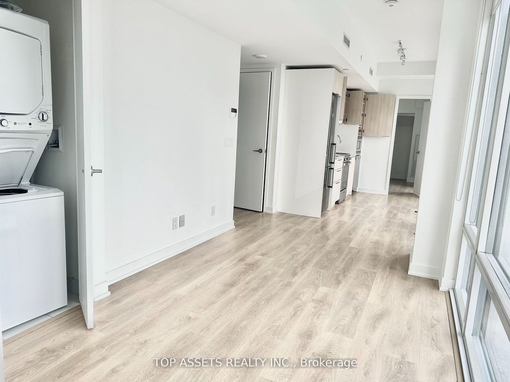 Photo of 18 Maitland Terrace #2505, Toronto, ON M4Y 0H2 (MLS # C13716720)
