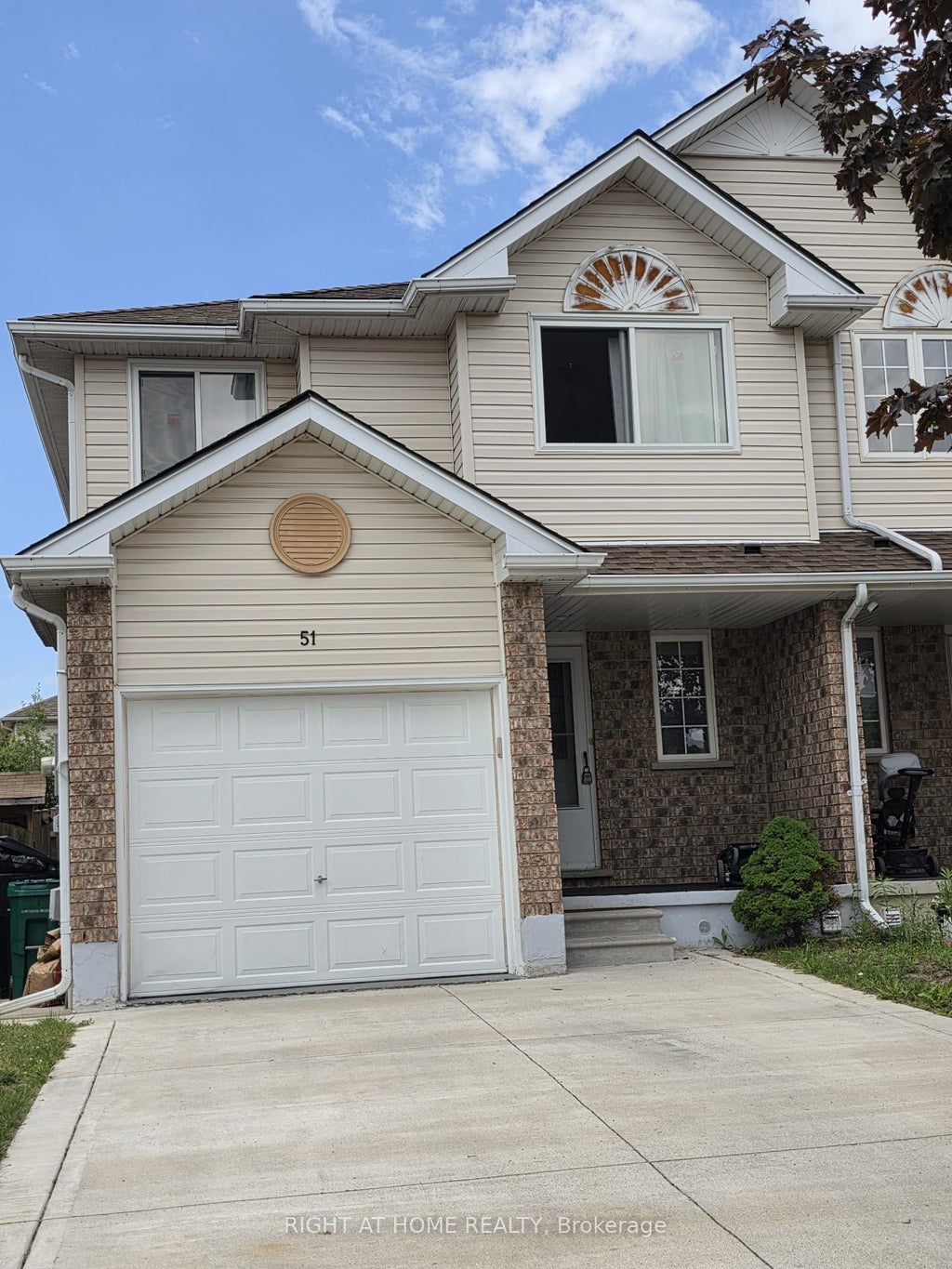 Photo of 51 Hawkins Drive, Cambridge, ON N1T 1Z7 (MLS # X13470436)