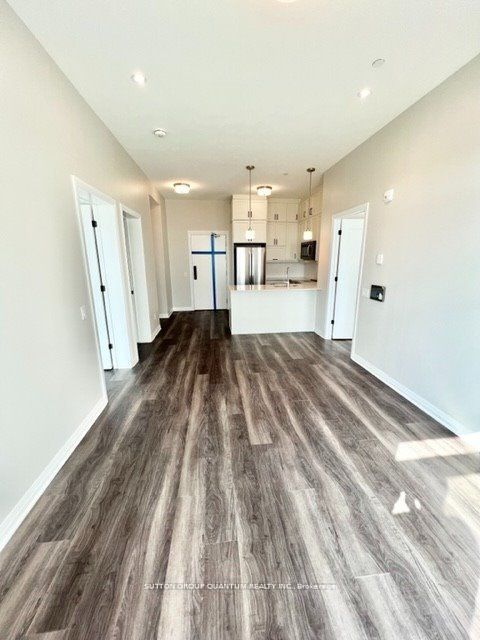 95 Dundas Street W 603