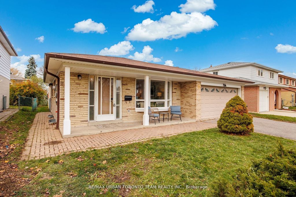 Photo of 12 Wardencourt Drive, Toronto, ON M1T 2H3 (MLS # E12852566)
