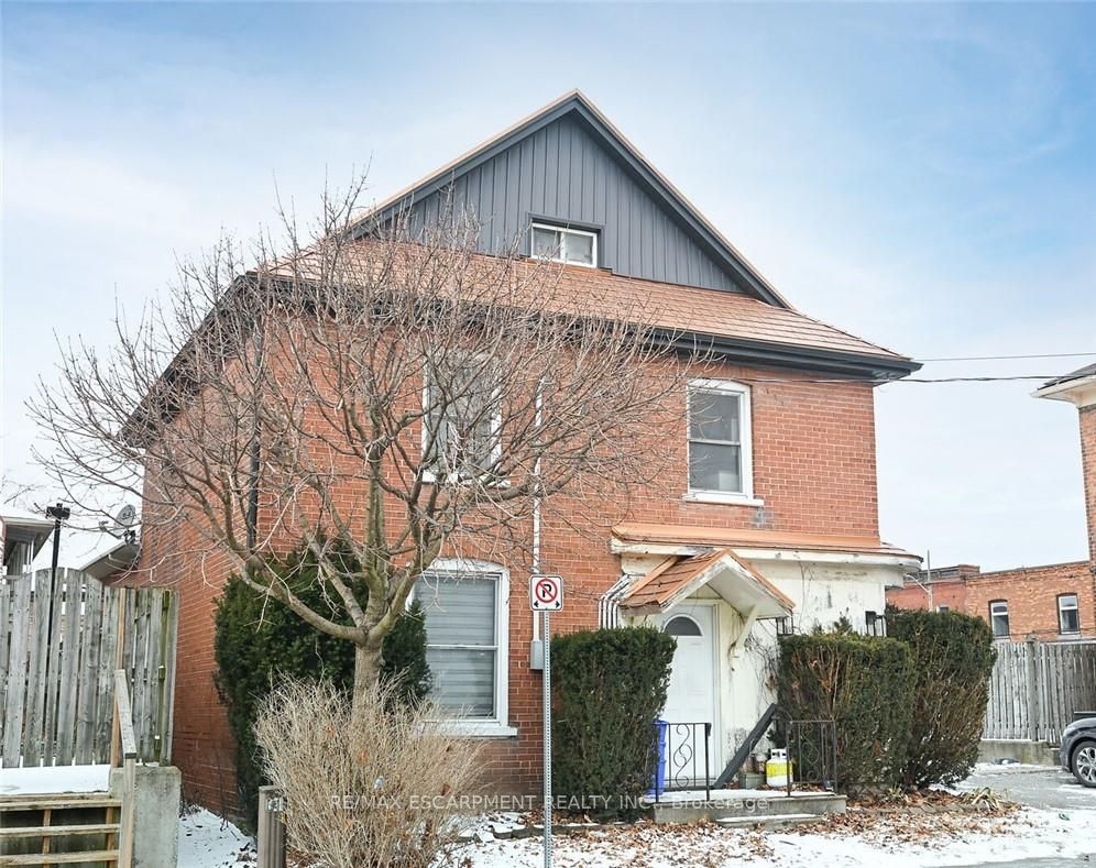 Photo 1 of 14 — 6 Howard Street, Haldimand, ON N0A 1H0