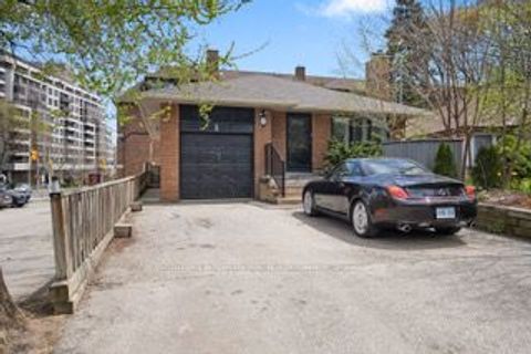 3 Old Mill Terrace Toronto ON M8X 1A1