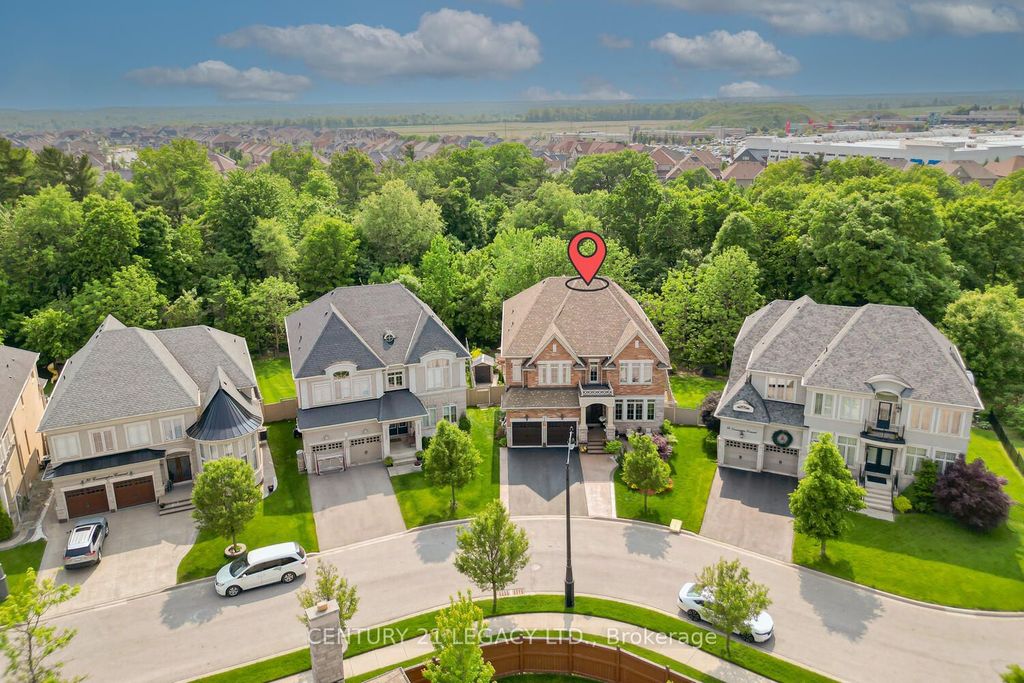 Photo of 34 Cannington Crescent, Brampton, ON L6X 2Y5 (MLS # W12785820)