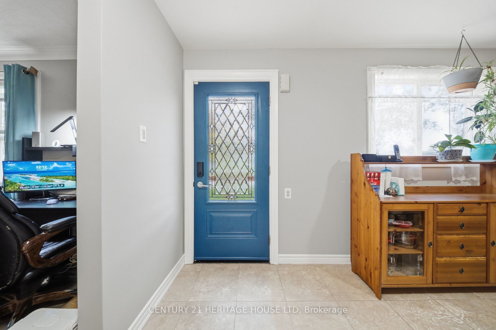 83 Fairview Drive