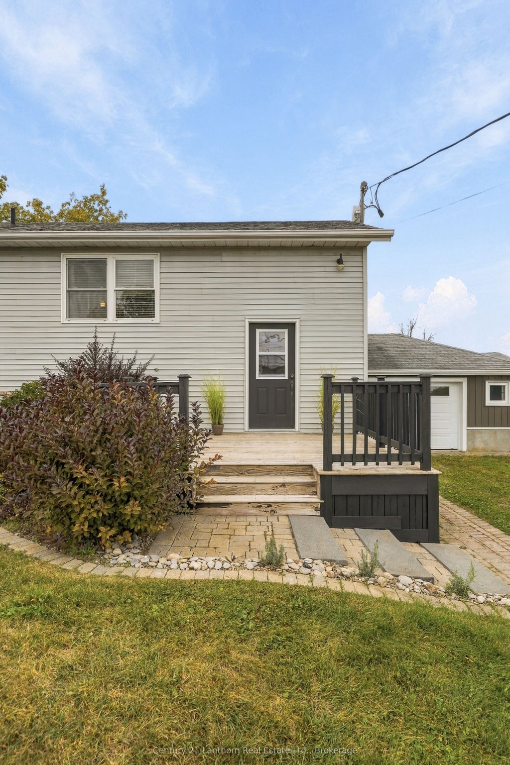 Photo of 212 Old Milford Road, Prince Edward County, ON K0K 2T0 (MLS # X13852958)