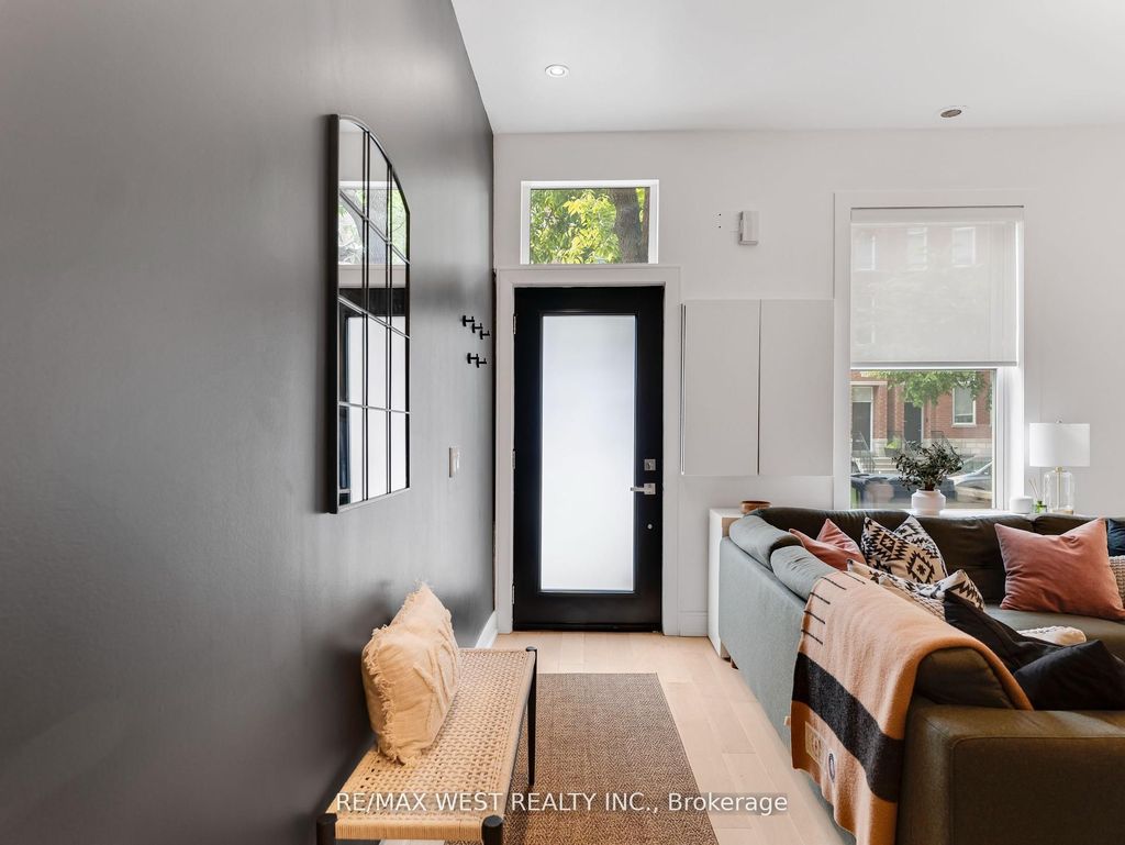 Photo of 553 King Street E, Toronto, ON M5A 1M5 (MLS # C12481394)