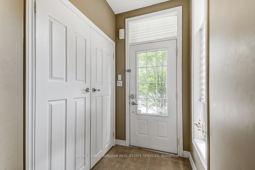 4165 Upper Middle Road 13