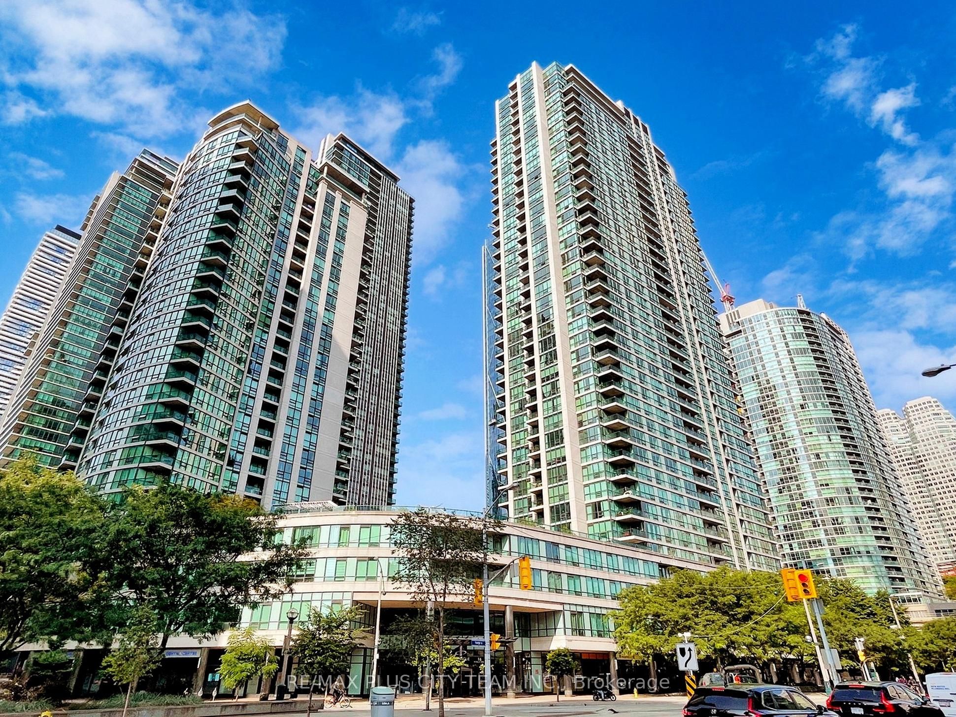 16 Yonge Street 502