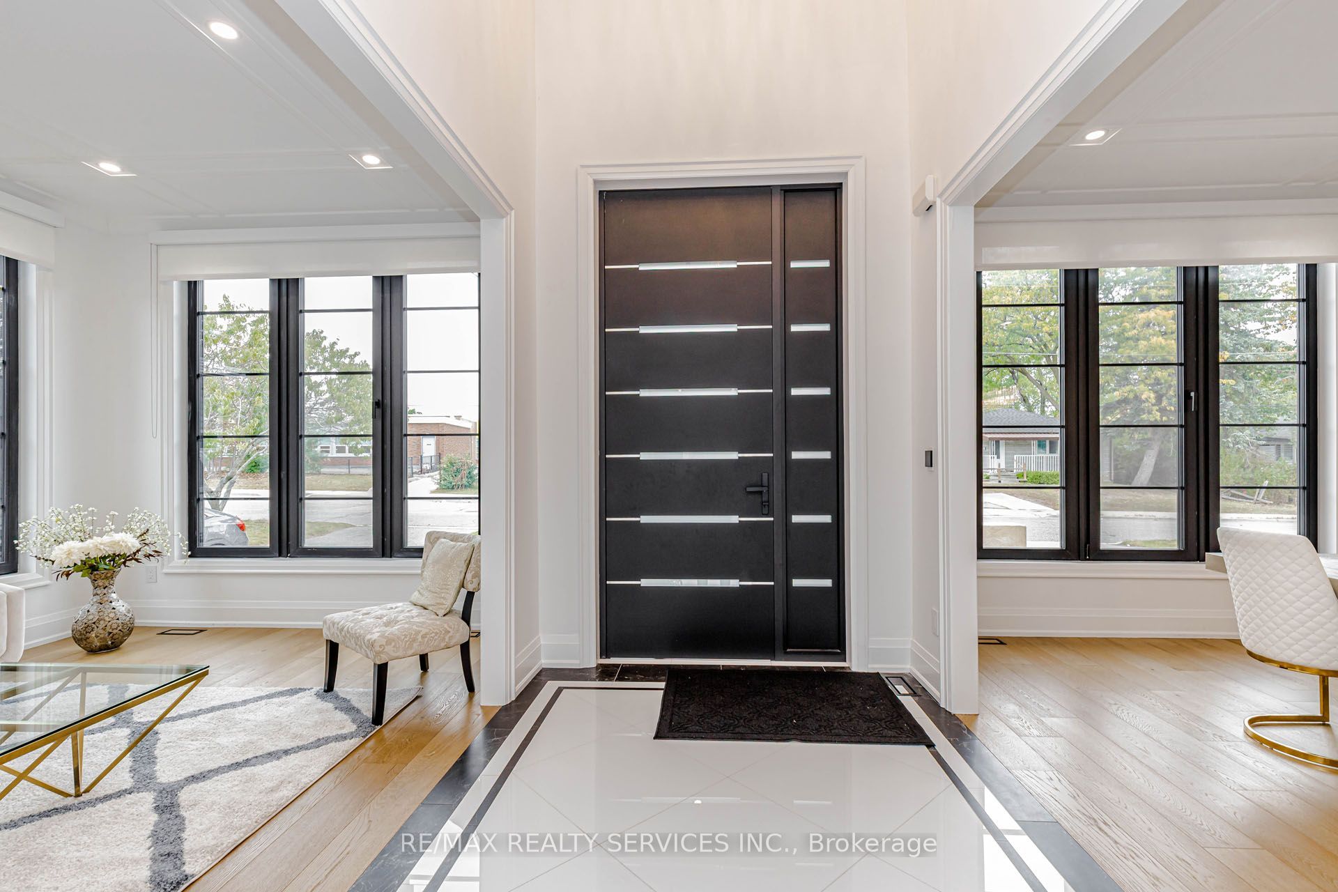 94 Vista Boulevard