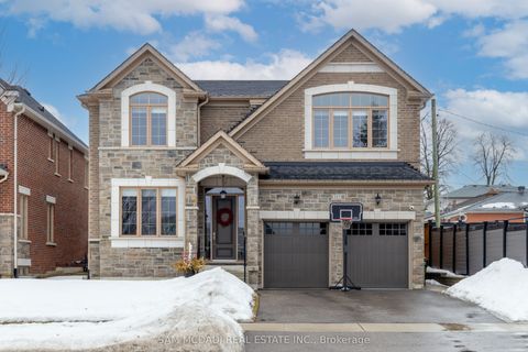317 La Rose Avenue Toronto ON M9P 1B8