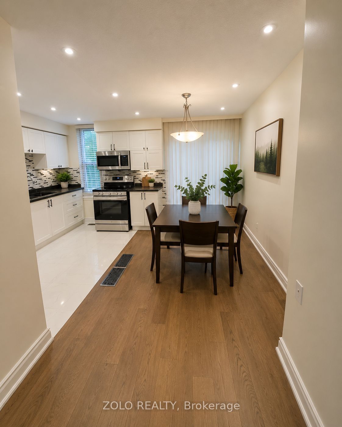 3250 The Credit Woodlands N/A 16