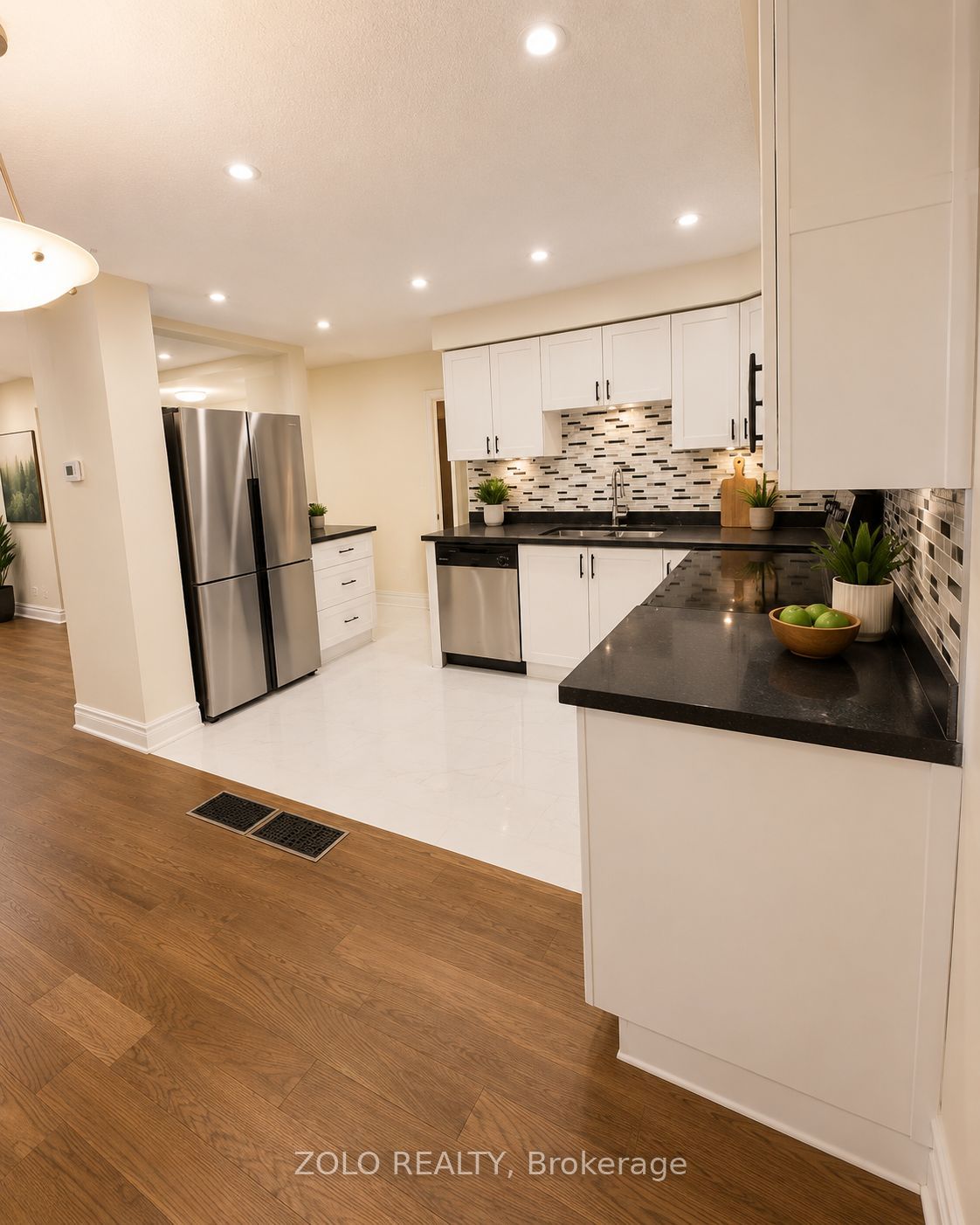 3250 The Credit Woodlands N/A 16