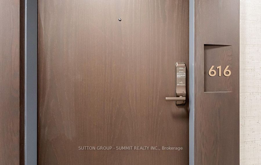 412 Silver Maple Road 616